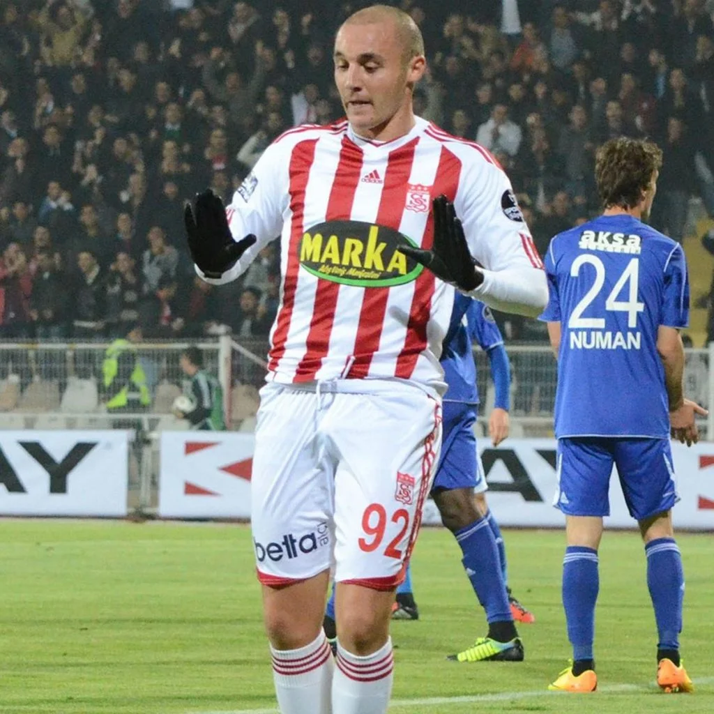 Aatıf Chahechouhe